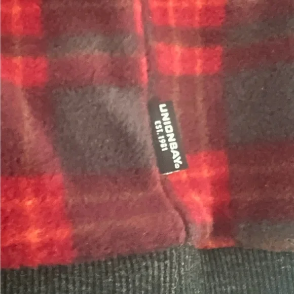 UNIONBAY Men’s NWT Hoodie M Red Plaid Microfleece Soft! - Picture 8 of 10